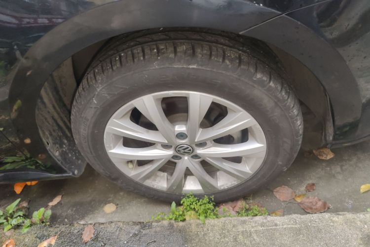 Volkswagen Lavida 2015 car image #9