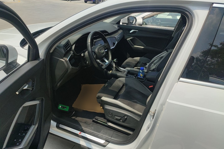 Audi Q3 2020 image de voiture #15