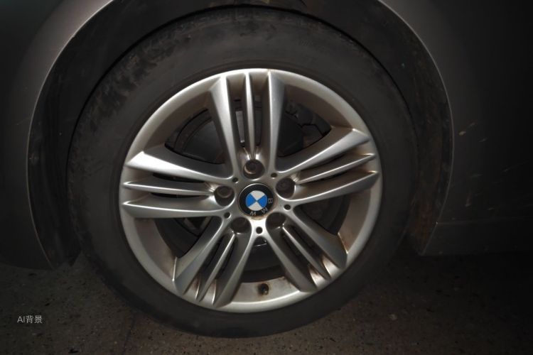 BMW 3 Series 2017 immagine di auto #9