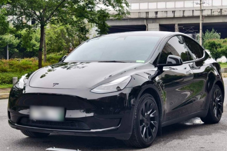 Tesla Model Y 2022 #2 Tesla Model Y 2022 car image #2