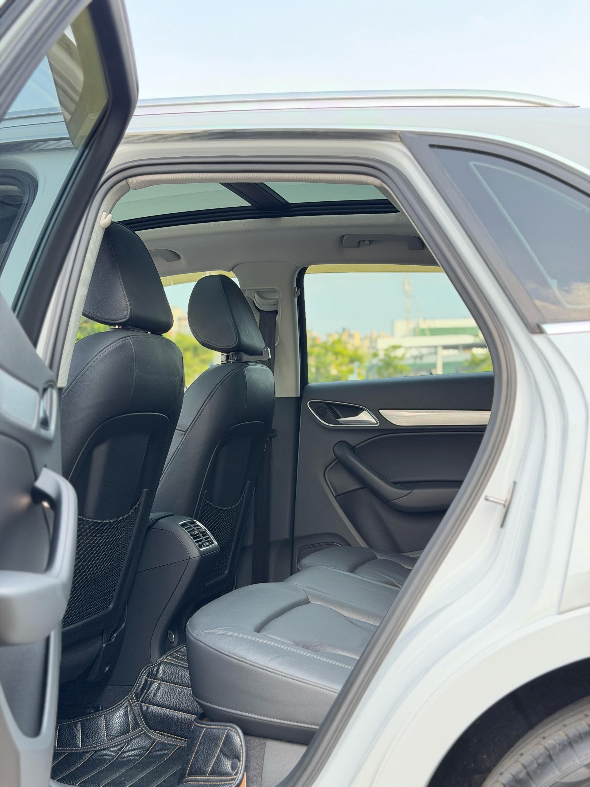 Audi Q3 2016 #9 Audi Q3 2016 car image #9