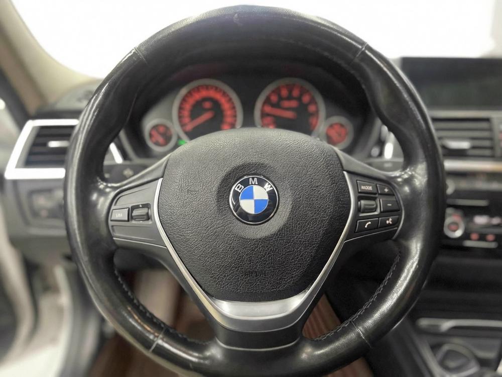 BMW 3 Series 2018 #9 BMW 3 Series 2018 car image #9