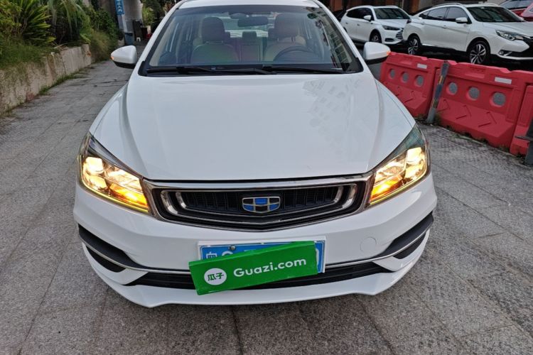 GEELY Emgrand 2019 #3 GEELY Emgrand 2019 car image #3
