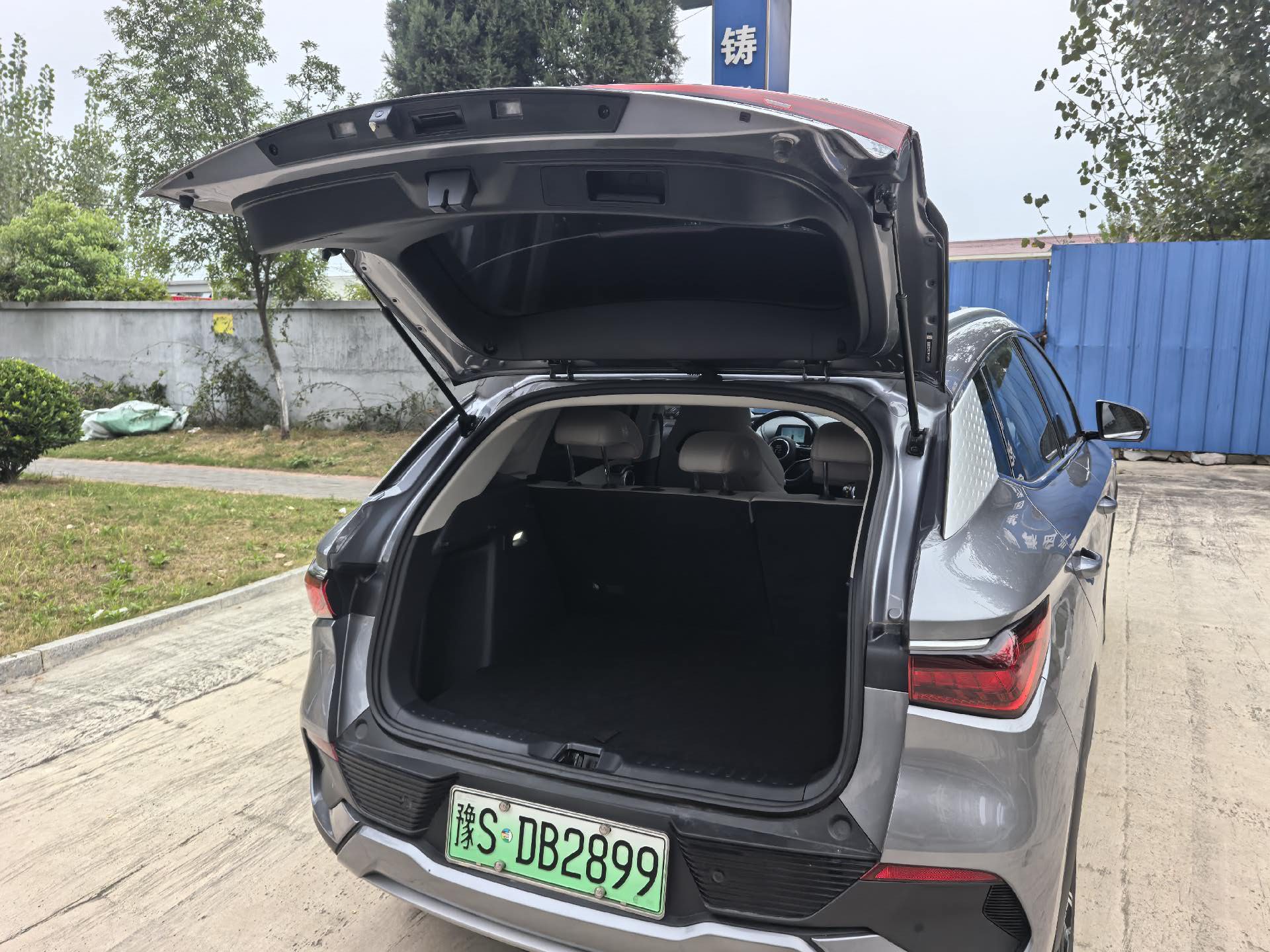 2025 car image #14