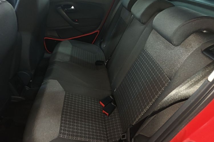 Volkswagen Polo 2015 #17 Volkswagen Polo 2015 car image #17