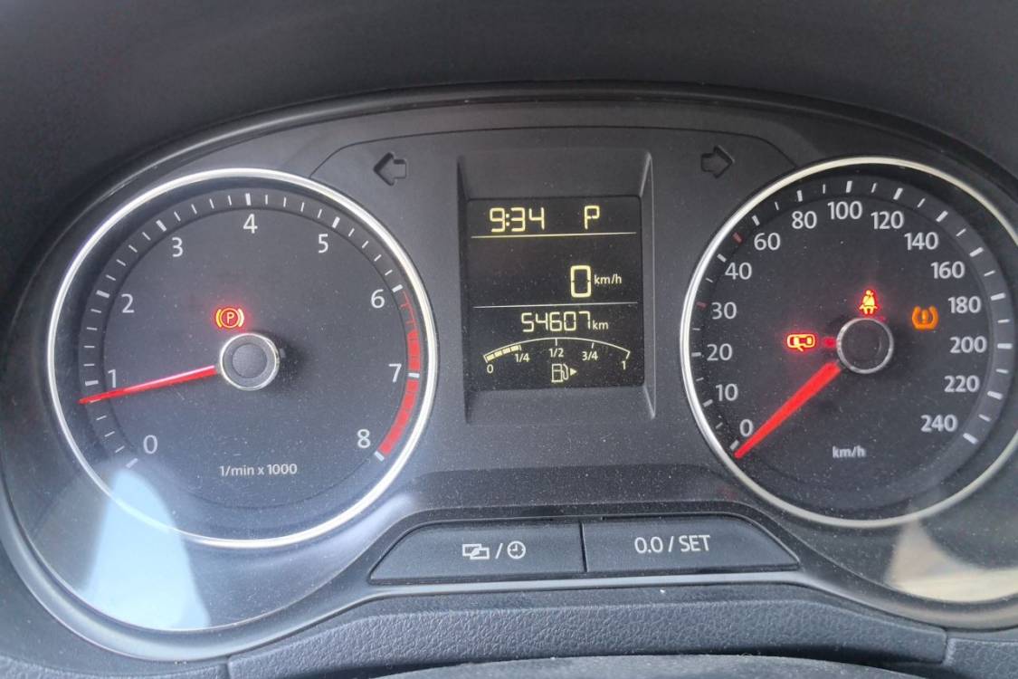 Volkswagen Polo 2014 car image #25