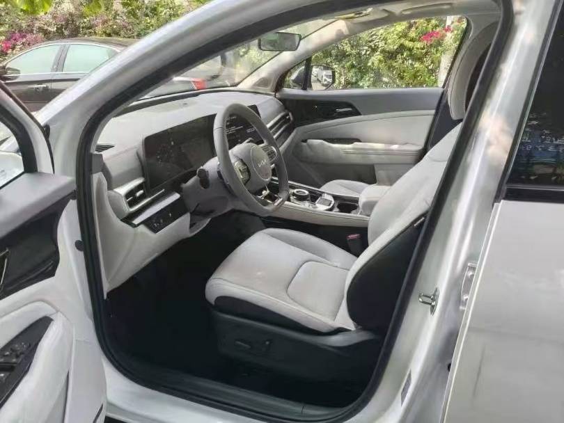 Kia Sportage 2025 car image #4