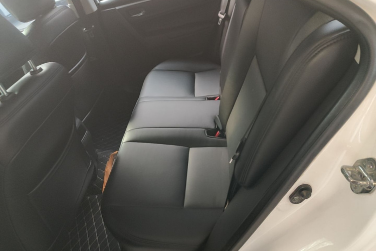 Toyota Corolla 2017 #17 Toyota Corolla 2017 car image #17