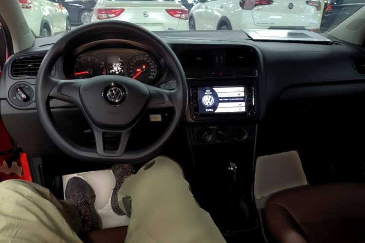 Volkswagen Polo 2017 car image #10