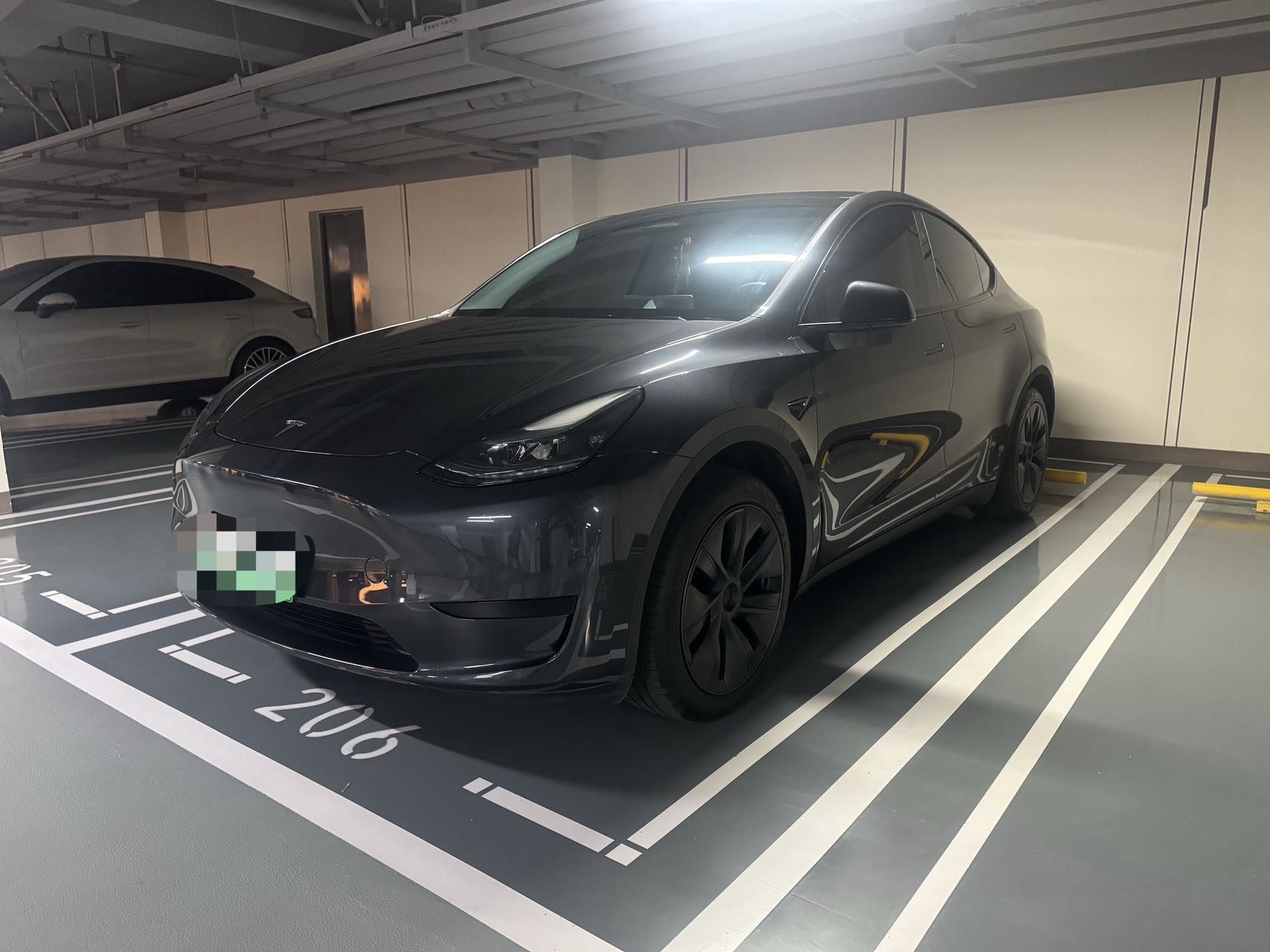 Tesla Model Y 2024 Tesla Model Y 2024 immagine di auto