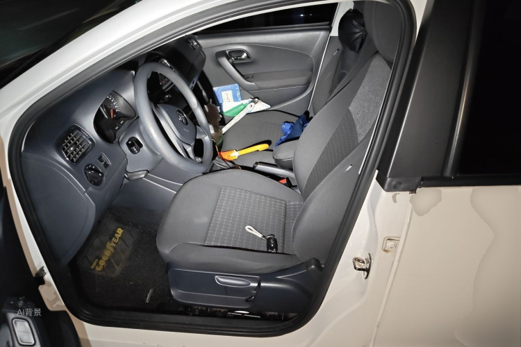 Volkswagen Polo 2015 #17 Volkswagen Polo 2015 car image #17