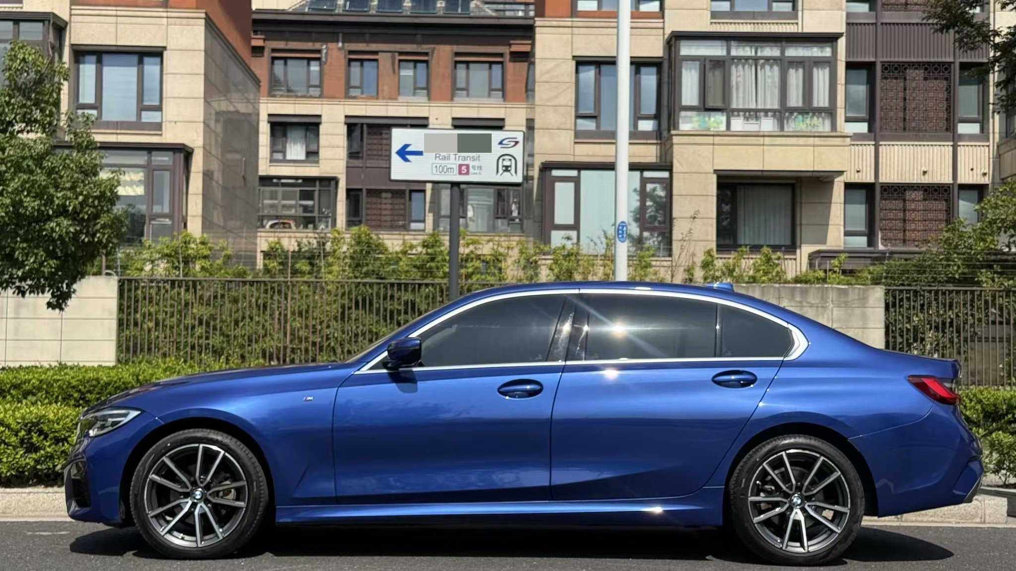 BMW 3 Series 2022 car image #2