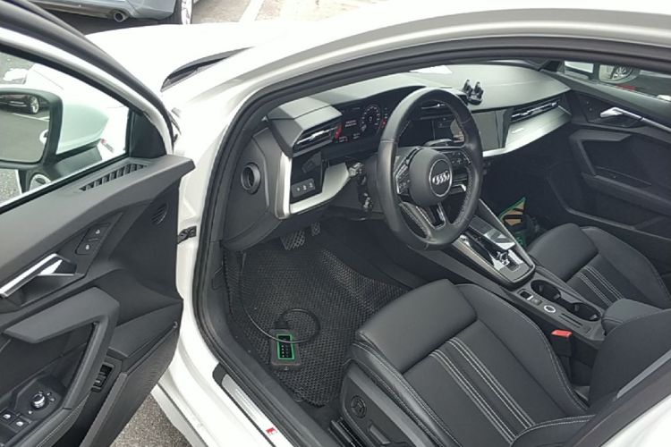 Audi A3 2024 car image #12