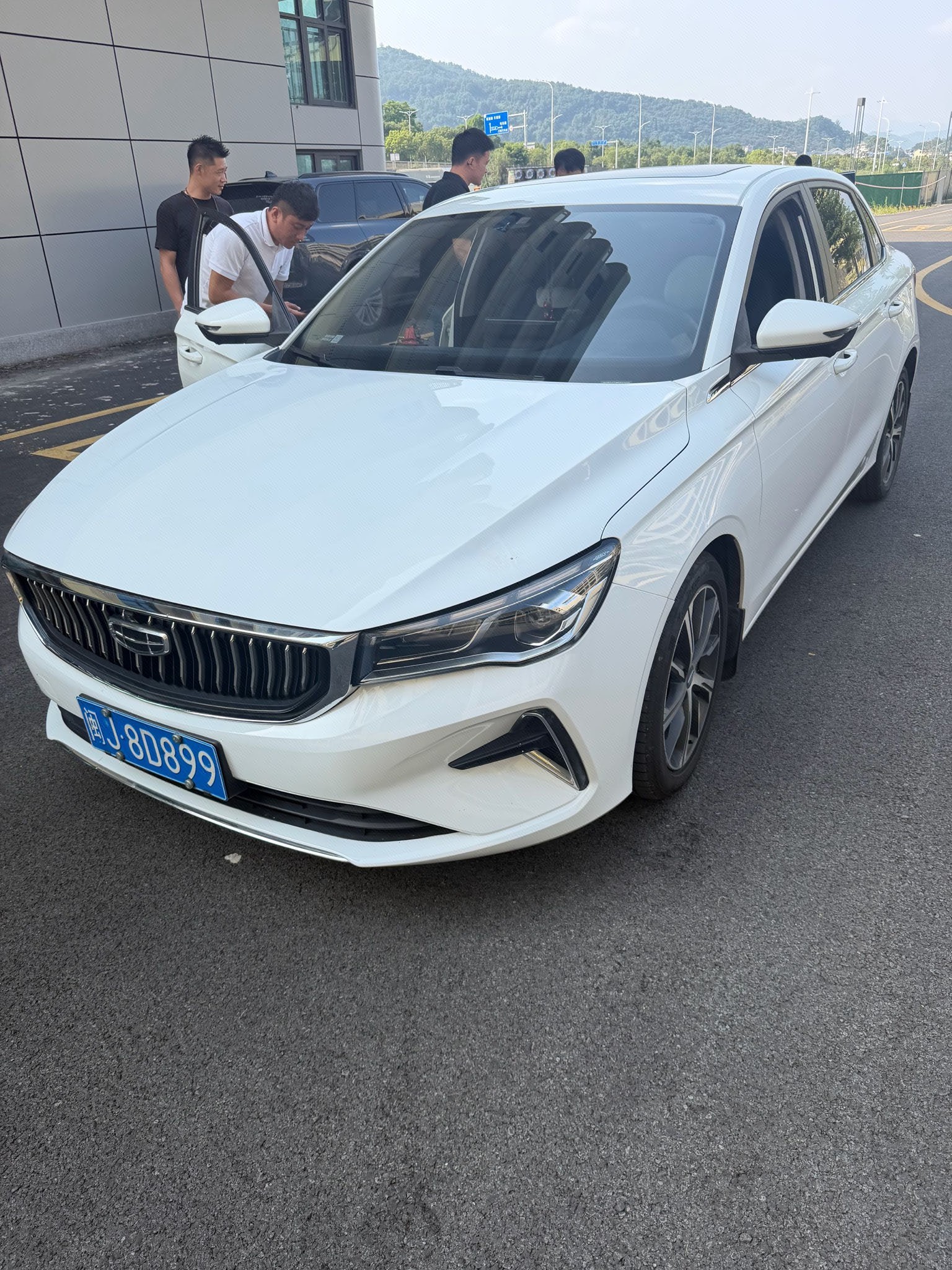 GEELY Emgrand 2021 GEELY Emgrand 2021 car image