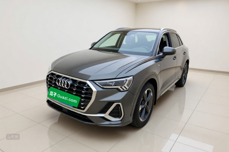 Audi Q3 2022 car image #2