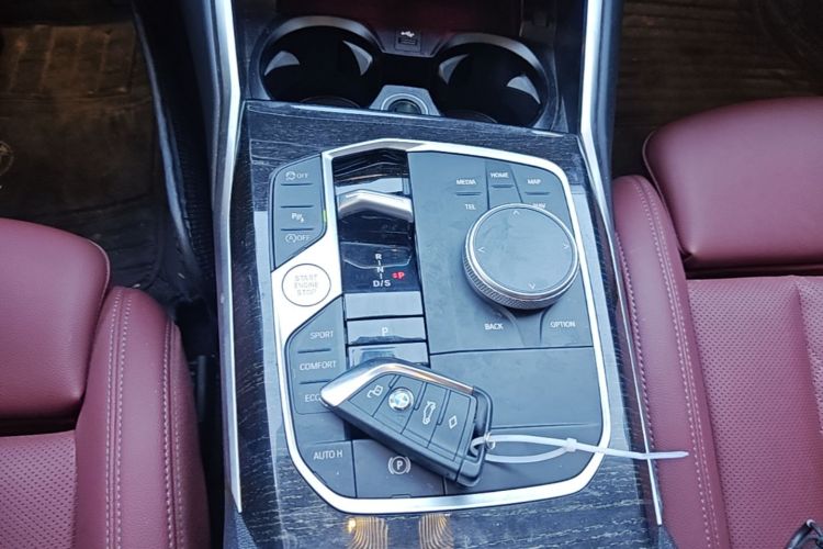 BMW 3 Series 2023 car image #14