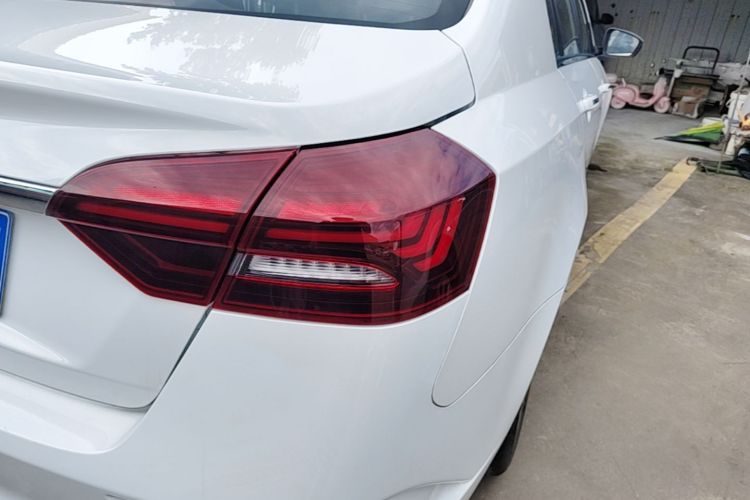 GEELY Emgrand 2020 #8 GEELY Emgrand 2020 car image #8