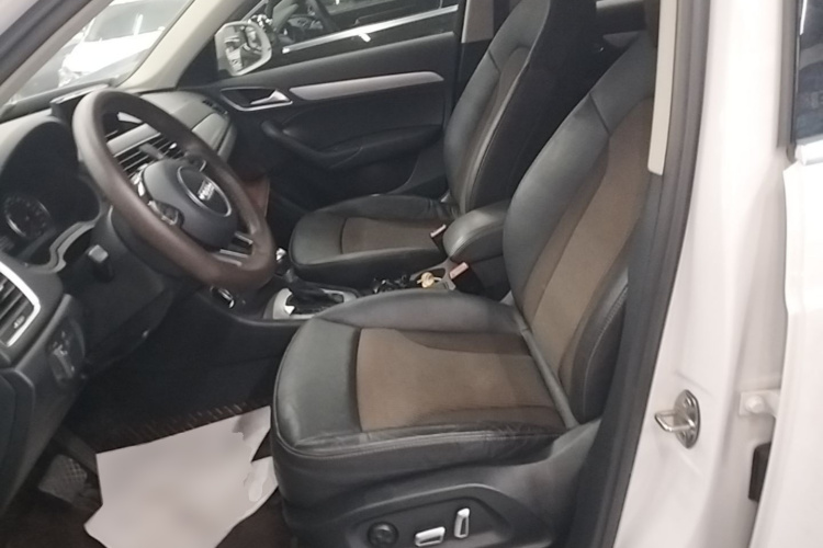 Audi Q3 2018 #15 Audi Q3 2018 car image #15