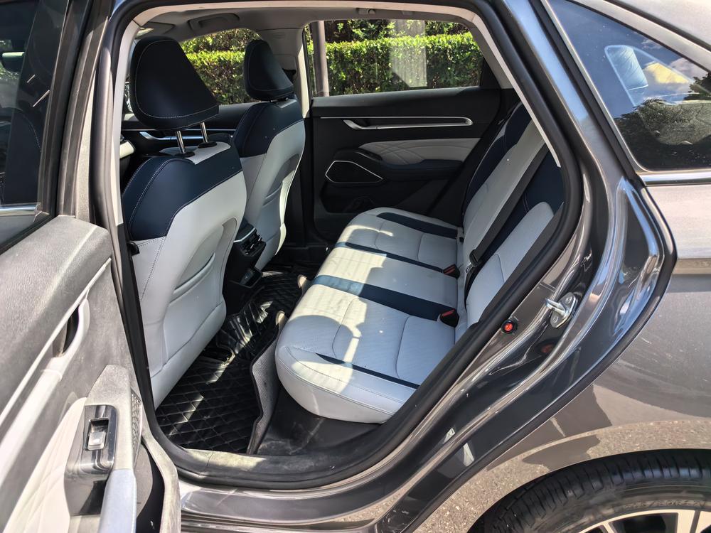 GEELY Emgrand 2023 car image #12
