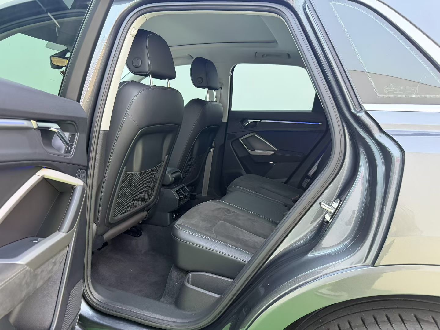 Audi Q3 2021 car image #8