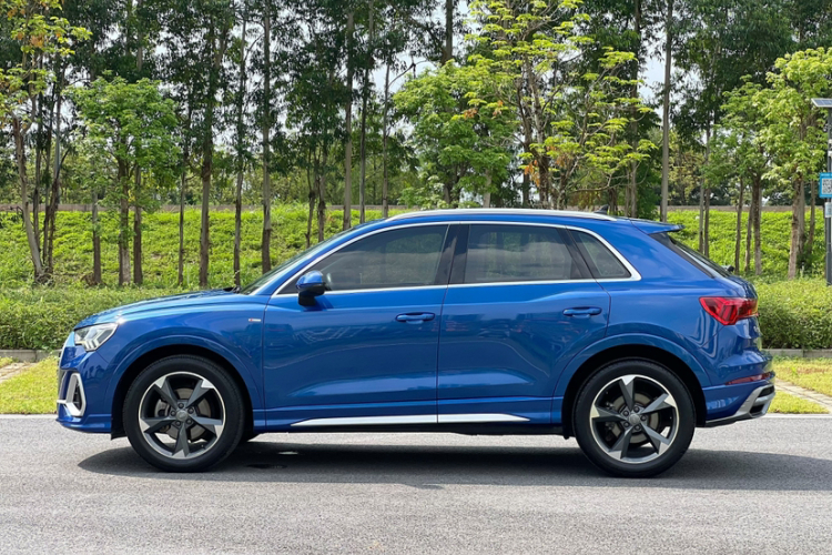 Audi Q3 2019 #6 Audi Q3 2019 car image #6