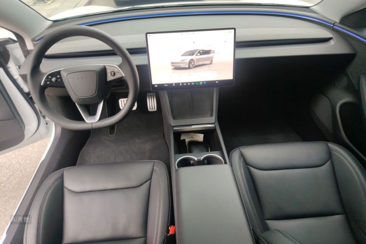 Tesla Model 3 2025 #11 Tesla Model 3 2025 car image #11