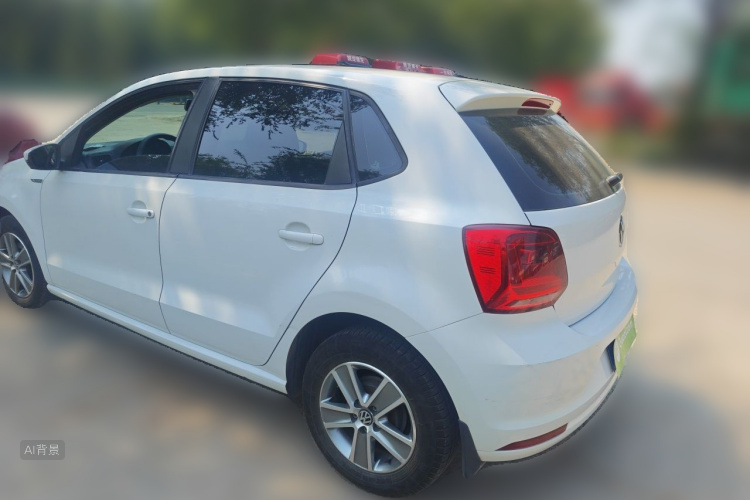 Volkswagen Polo 2017 car image #5