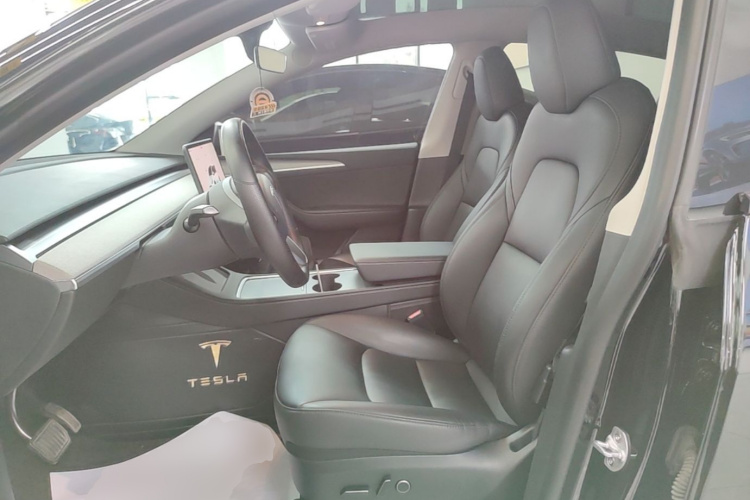 Tesla Model Y 2023 #15 Tesla Model Y 2023 car image #15