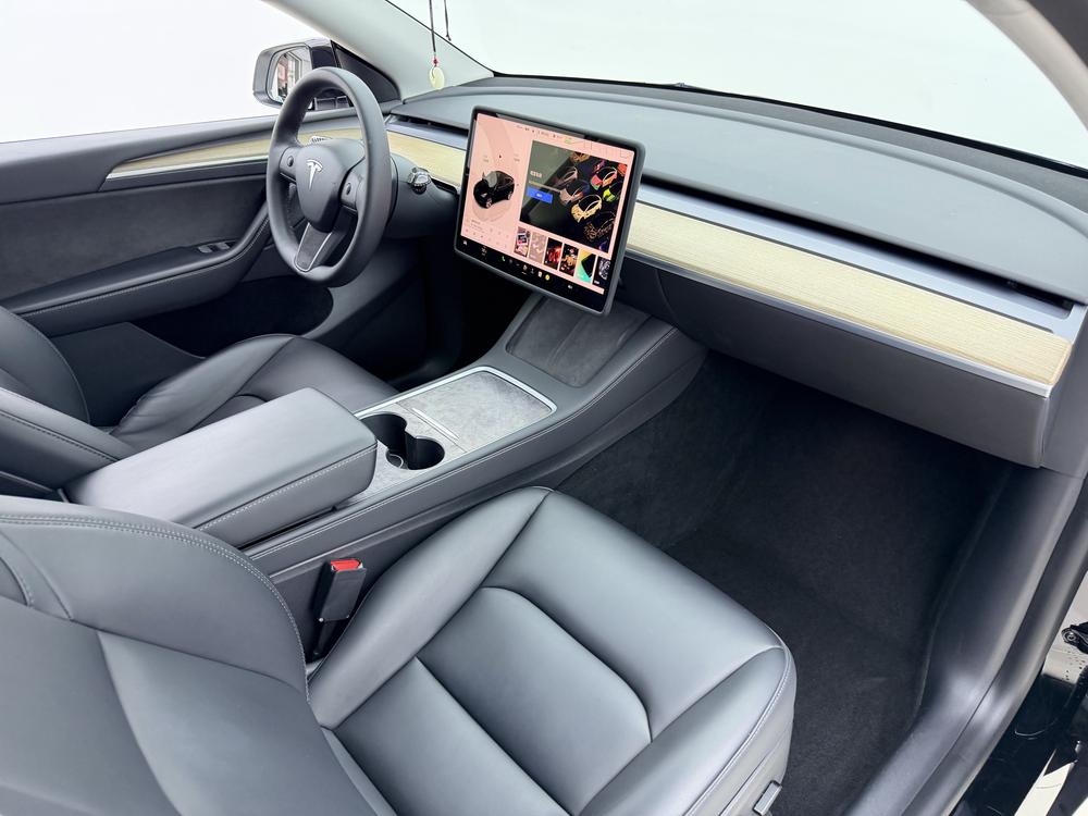 Tesla Model Y 2022 #10 Tesla Model Y 2022 car image #10