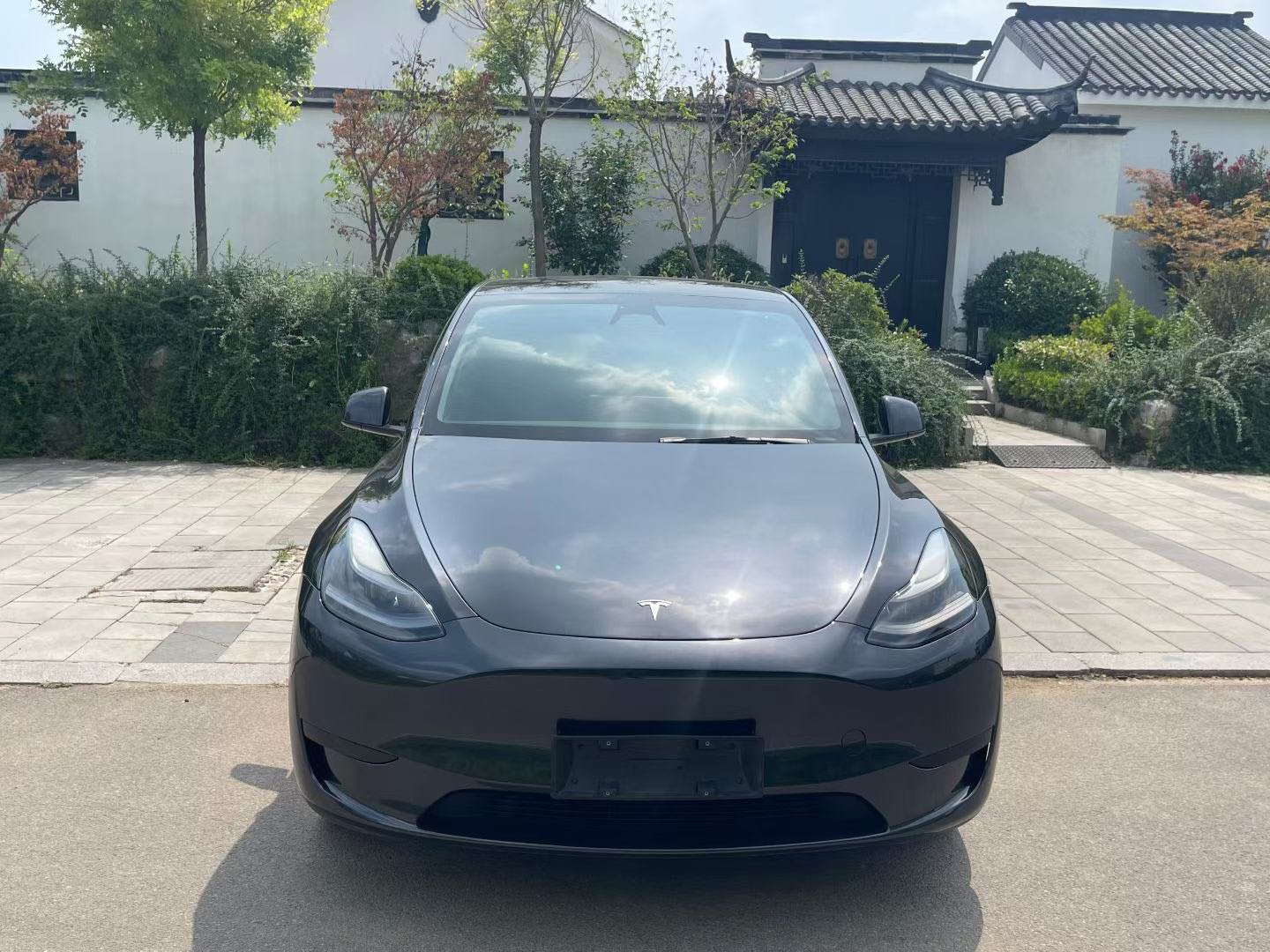 Tesla Model Y 2023 immagine di auto #3