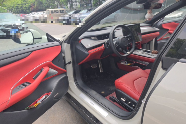 MI SU7 2024 car image #13