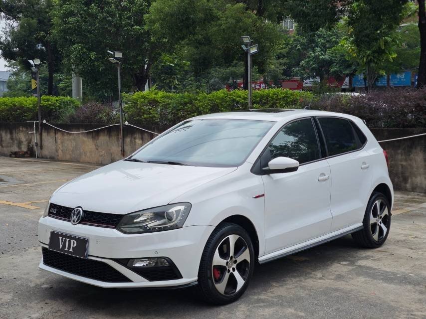 2015 2015 car image