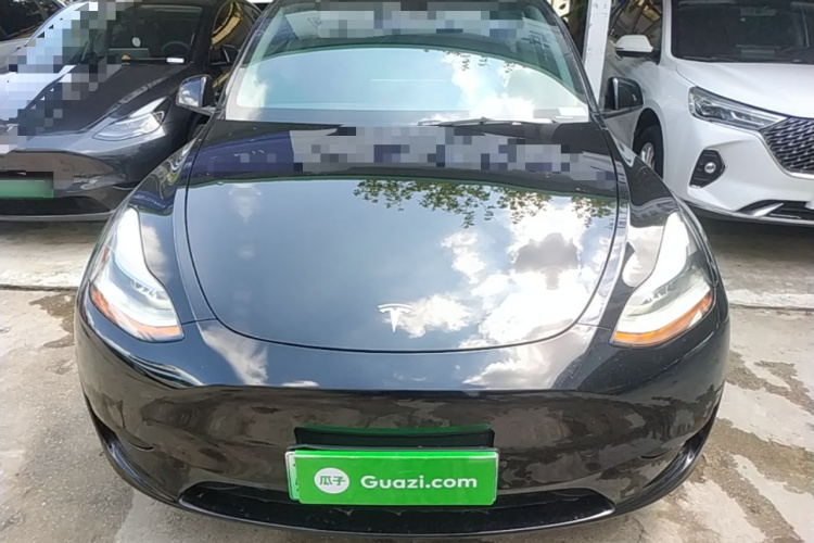 Tesla Model Y 2023 #3 Tesla Model Y 2023 car image #3