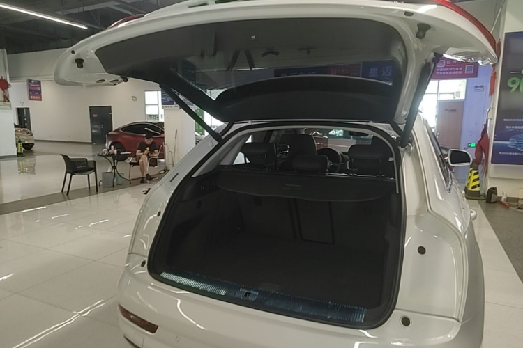 Audi Q3 2018 #21 Audi Q3 2018 car image #21