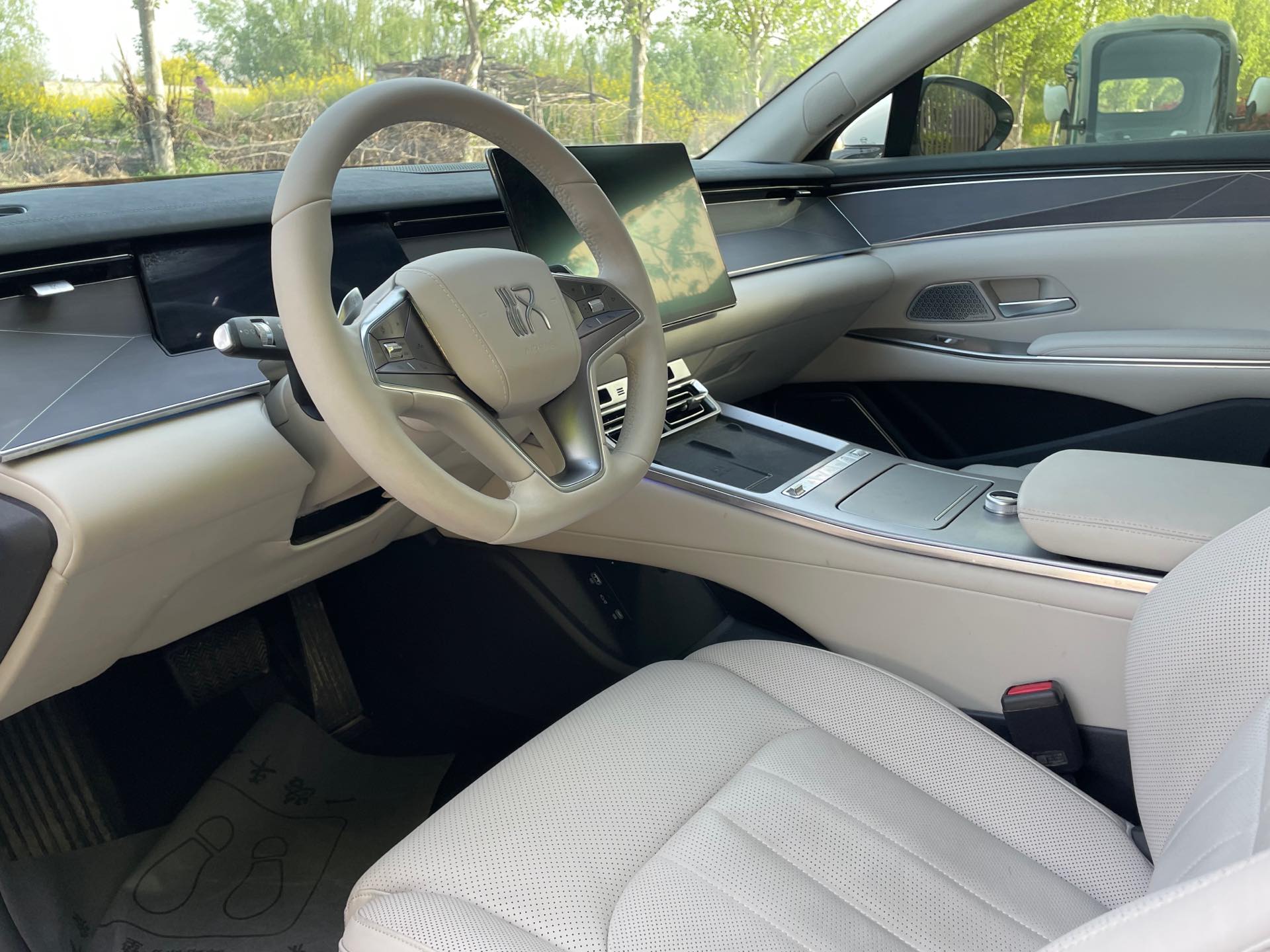 BYD HanL 2025 صورة سيارة #4