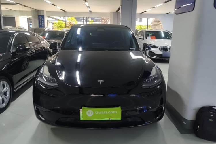 Tesla Model Y 2022 #3 Tesla Model Y 2022 immagine di auto #3