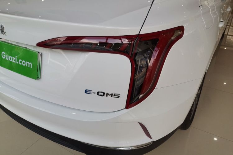 HongQi E-QM5 2023 car image #9