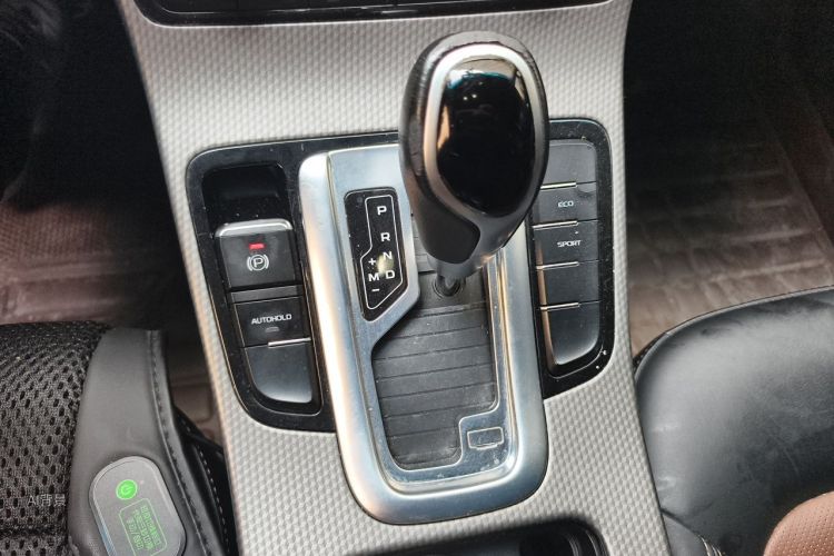 GEELY Emgrand GS 2017 car image #16