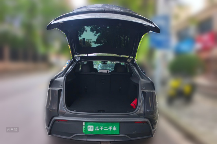 Tesla Model Y 2025 #21 Tesla Model Y 2025 car image #21