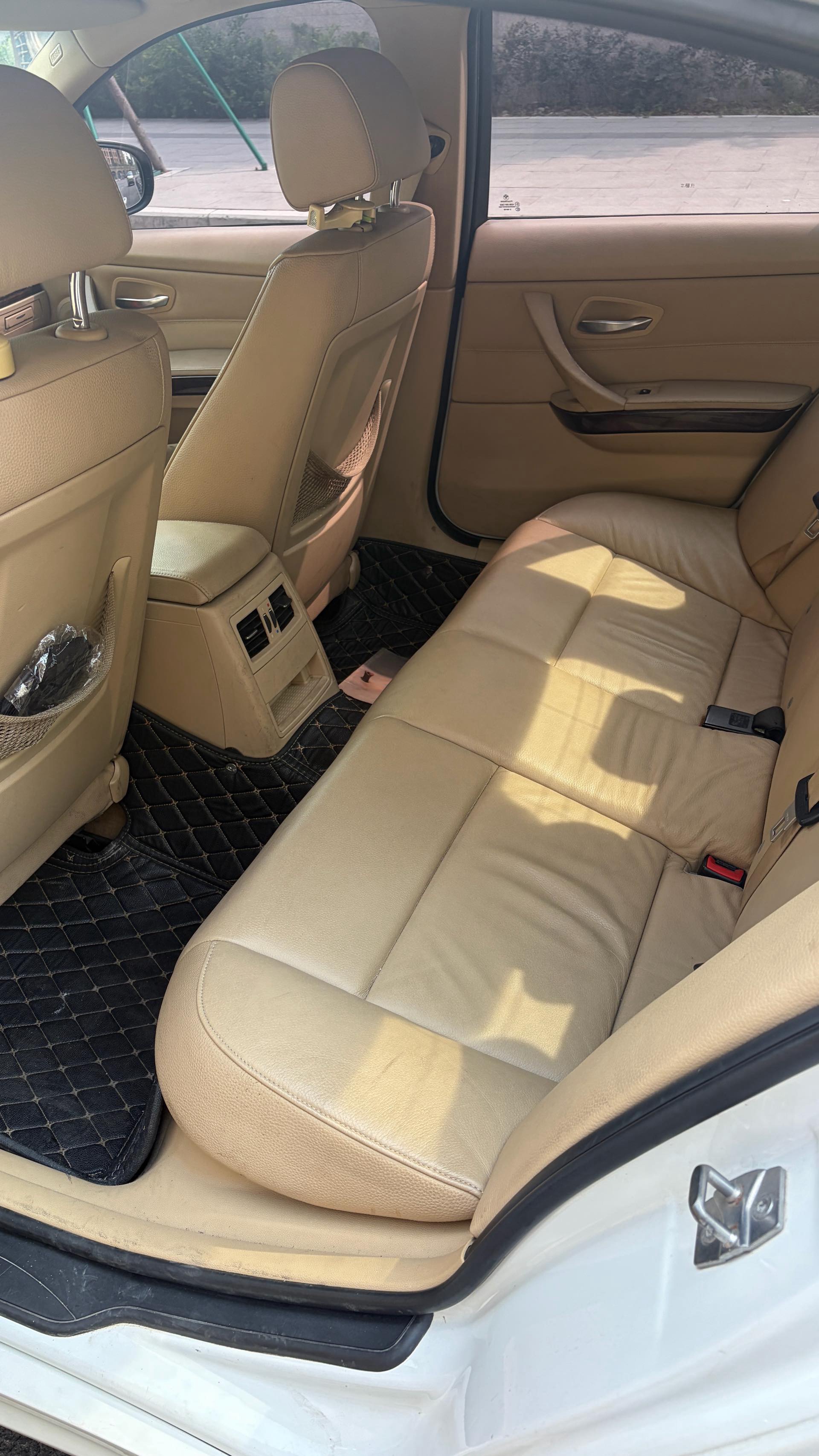 BMW 3 Series (Imported) 2010 #8 BMW 3 Series (Imported) 2010 car image #8