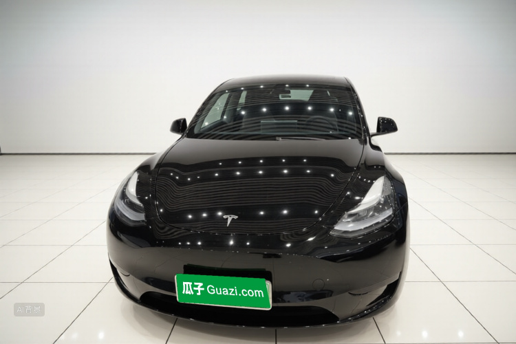 Tesla Model Y 2023 #3 Tesla Model Y 2023 car image #3