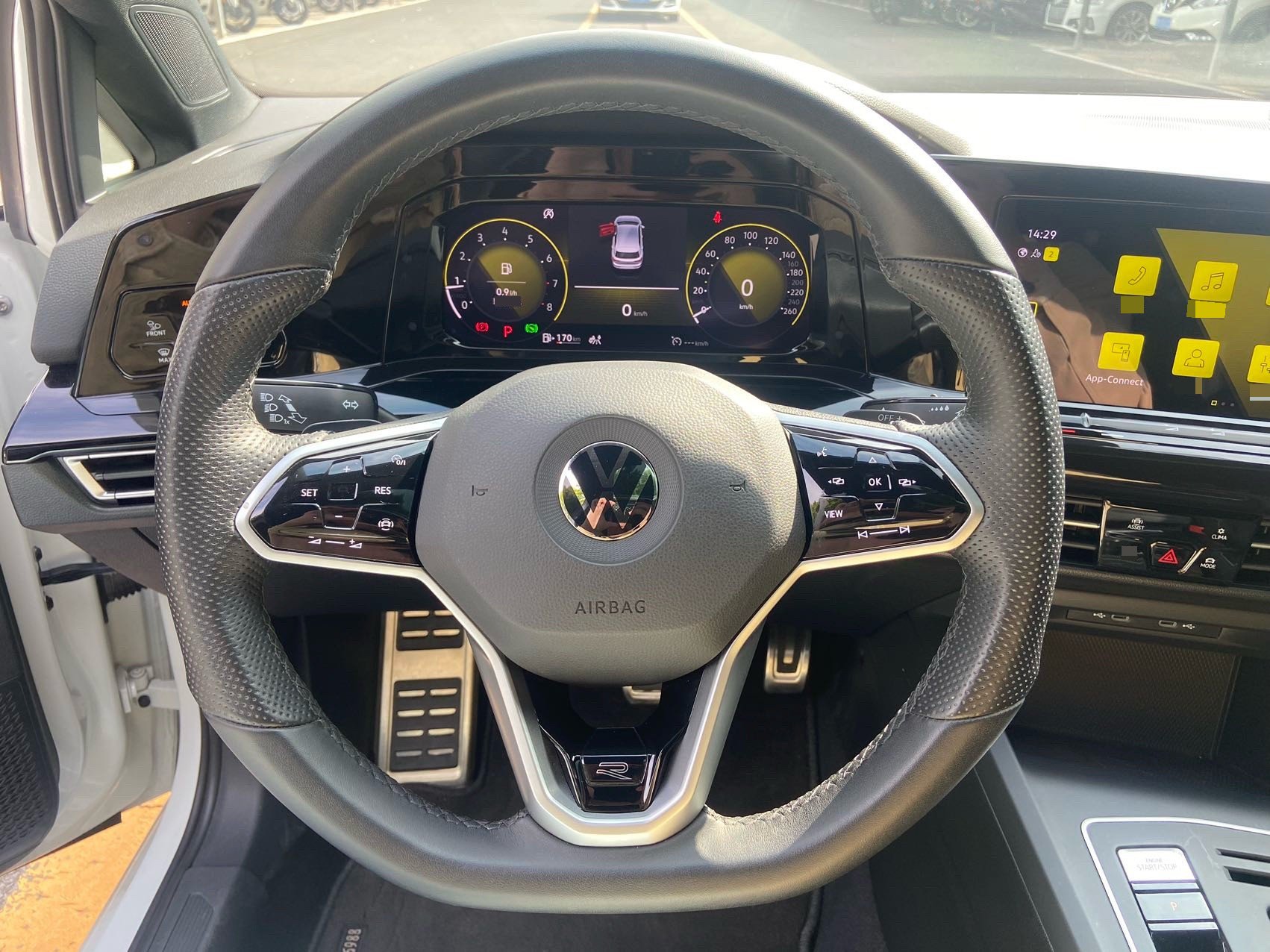 2023 car image #11