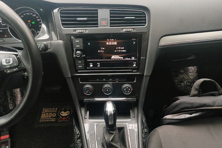 Volkswagen Golf 2019 #13 Volkswagen Golf 2019 car image #13