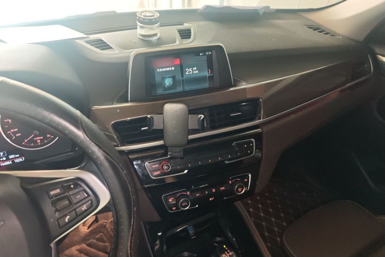 BMW X1 2018 #17 BMW X1 2018 imagen de coche #17
