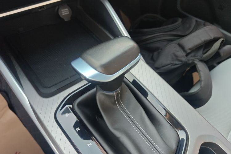 GEELY Emgrand 2023 #14 GEELY Emgrand 2023 car image #14