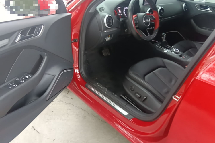 Audi A3 2017 car image #18