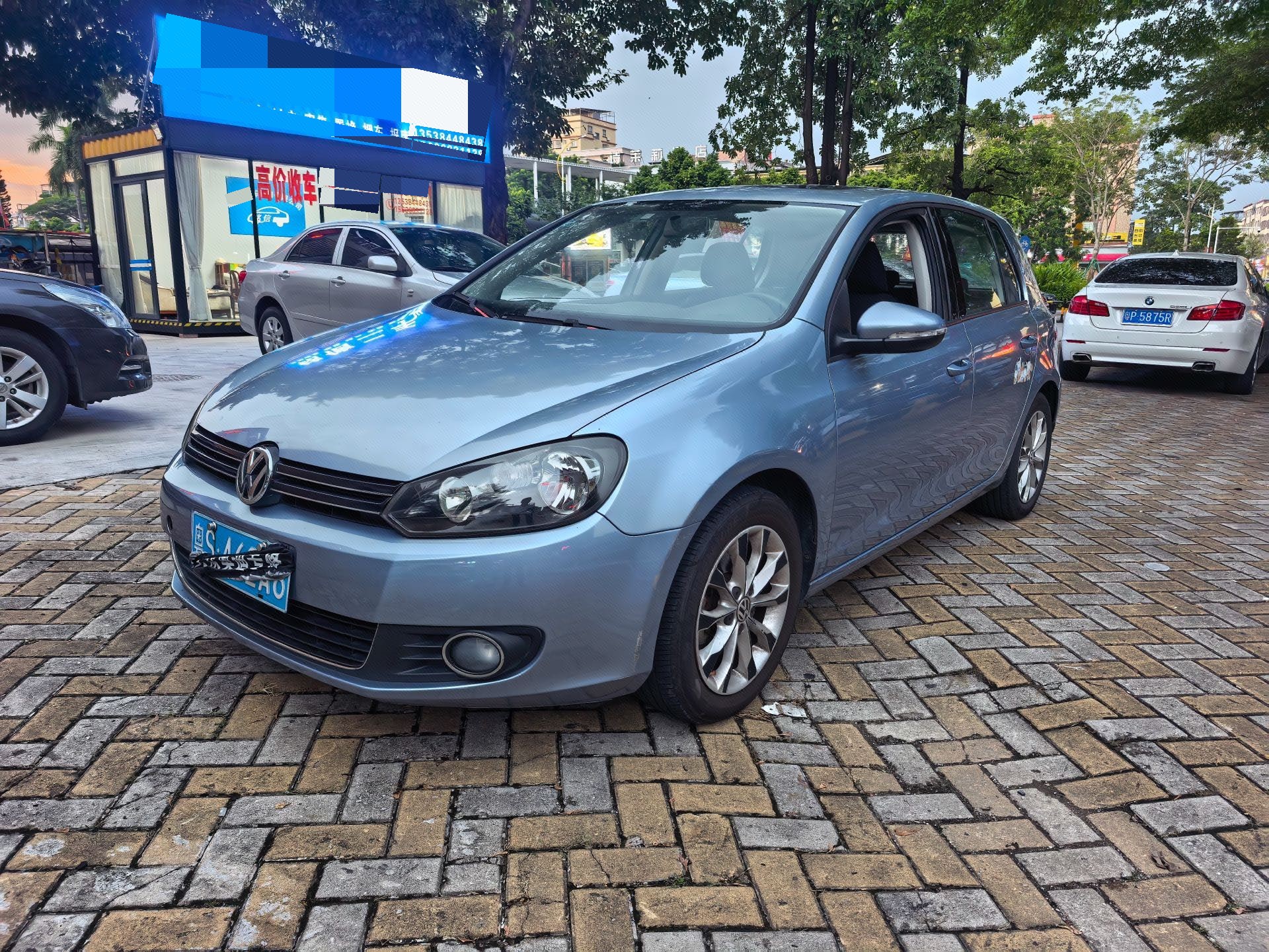 Volkswagen Golf 2012 Volkswagen Golf 2012 car image