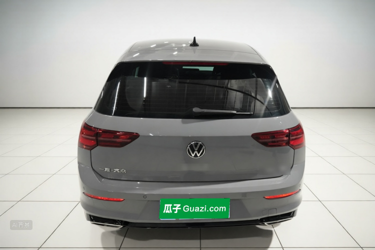 Volkswagen Golf 2023 car image #6