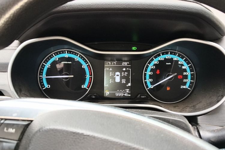 GEELY Emgrand 2021 #12 GEELY Emgrand 2021 car image #12