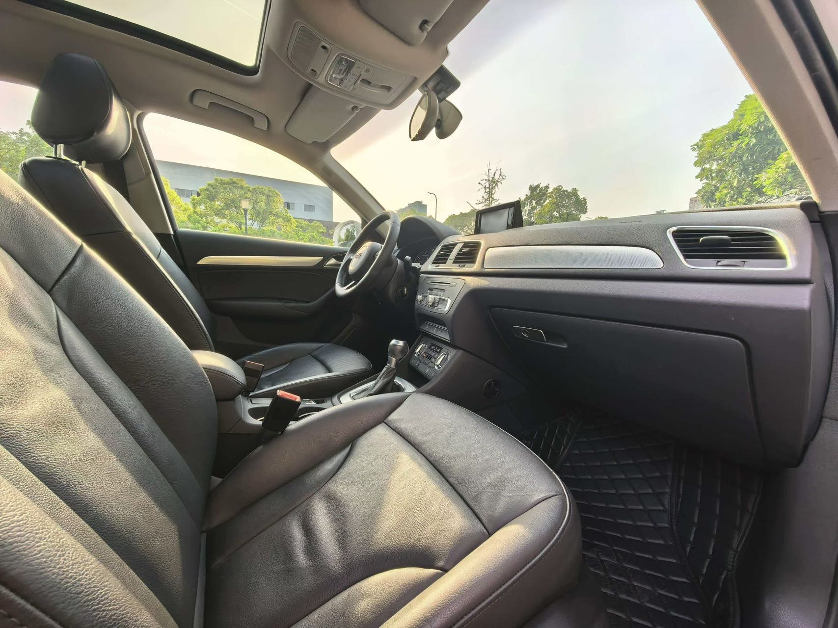 Audi Q3 2014 #8 Audi Q3 2014 car image #8